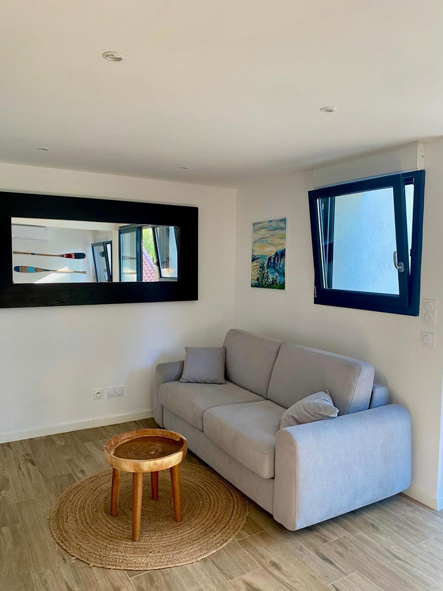 Appartement Au Calme, Calanque Des Figuieres Ансюе-ла-Редонн Екстер'єр фото